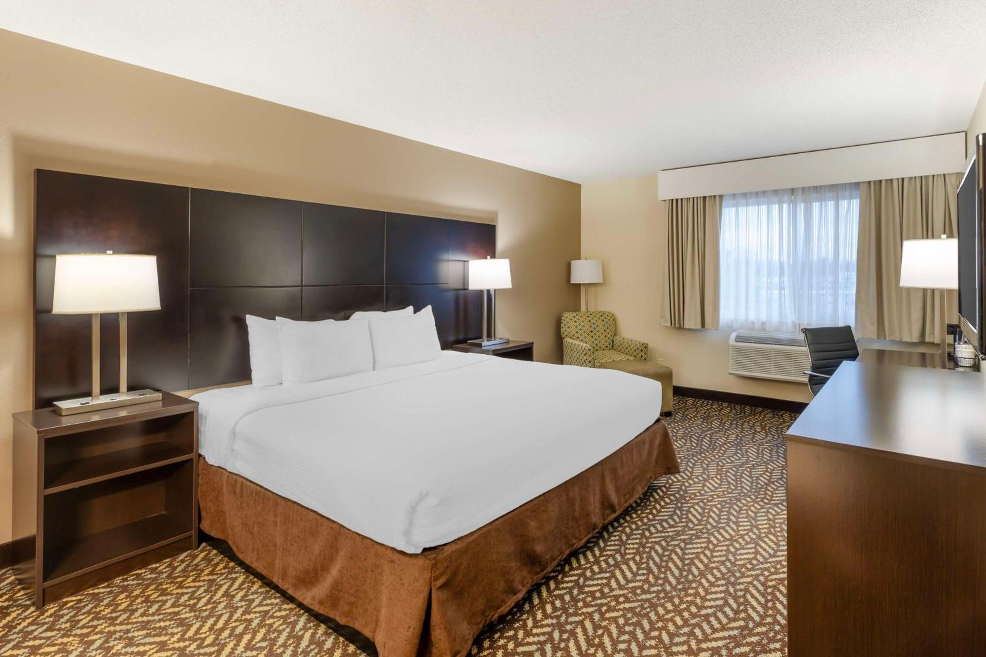 Best Western St. Louis Inn Арнолд Экстерьер фото
