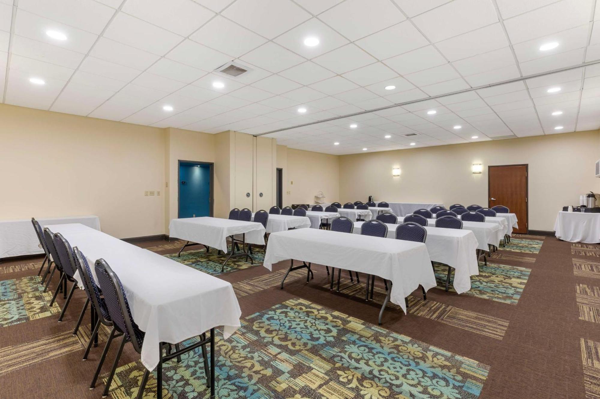 Best Western St. Louis Inn Арнолд Экстерьер фото